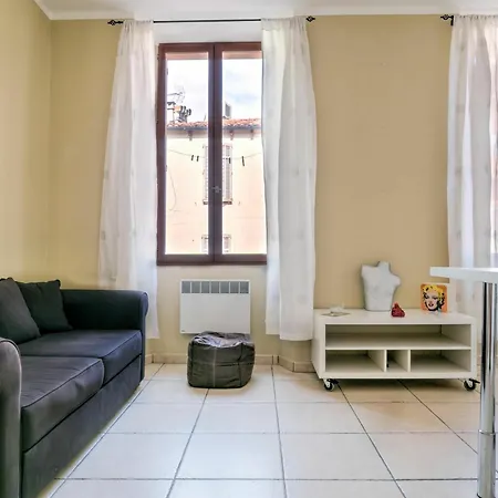 Apartment 23 Rue Louis Perrissol 1 *